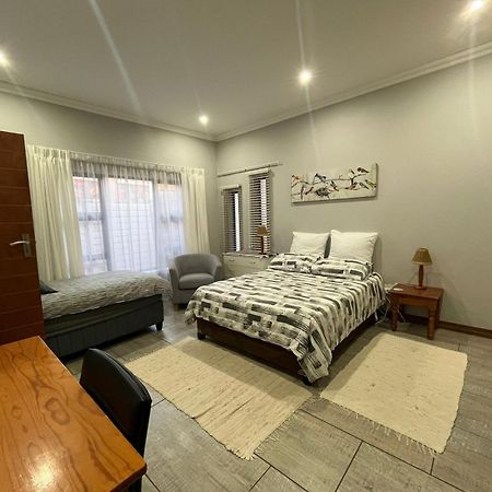 Douwe Cottages Pretoria Bagian luar foto